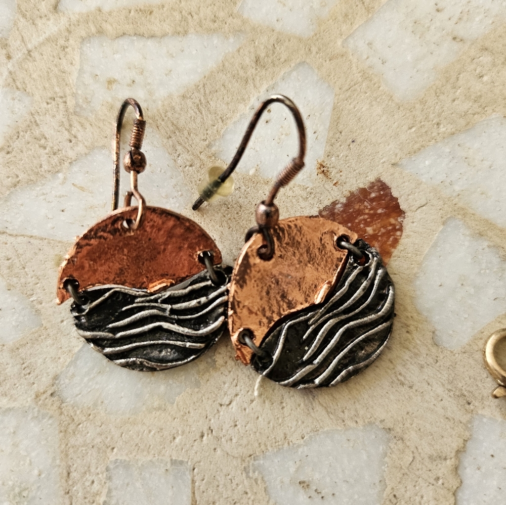 Rustic Wave Dangle Earrings Copper With Wave Detailing〰️♡ Pre-owned